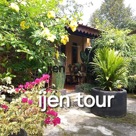 Juda Homestay Banyuwangi  Exteriör bild
