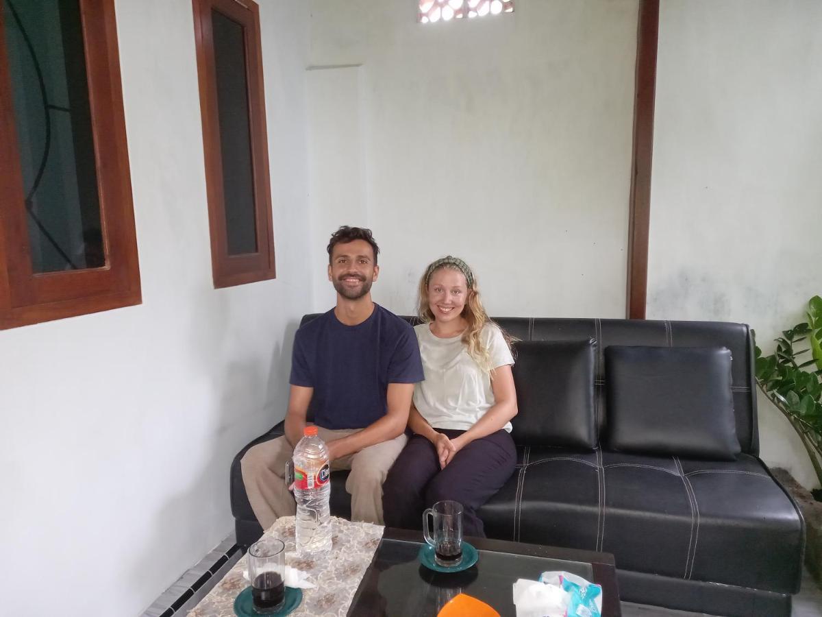 Juda Homestay Banyuwangi  Exteriör bild