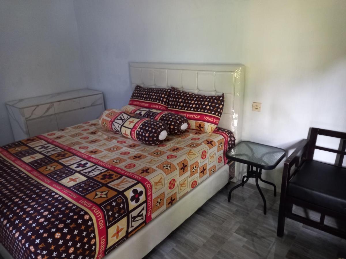 Juda Homestay Banyuwangi  Exteriör bild